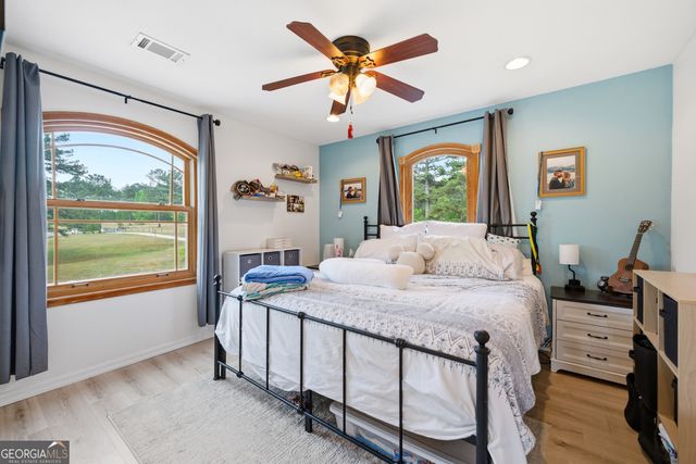 13 Southern Waters Way, Forsyth, GA 31029