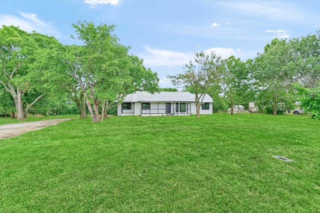 2760 FM 1897, Bells, TX 75414