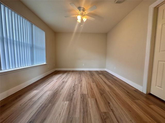 8530 Regalbrook, Houston, TX 77095