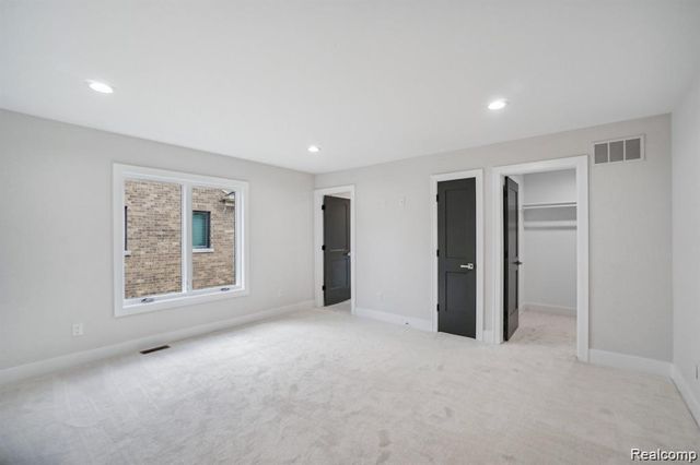 20249 Beacon Way, Northville, MI 48167