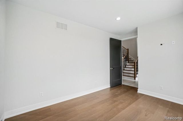 20249 Beacon Way, Northville, MI 48167