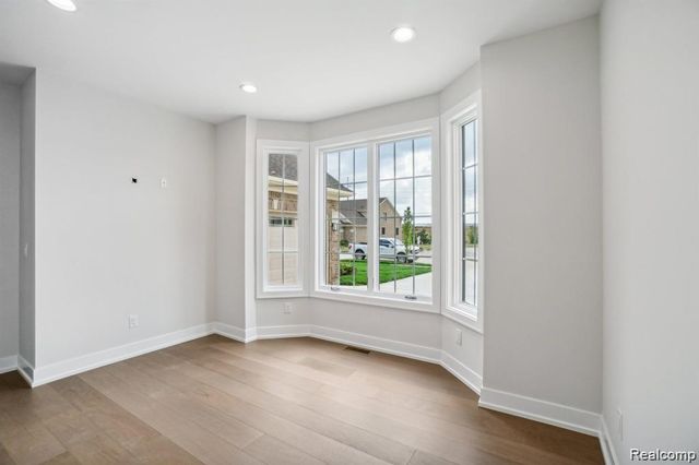 20249 Beacon Way, Northville, MI 48167