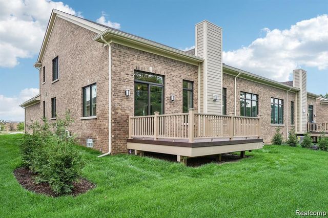 20249 Beacon Way, Northville, MI 48167