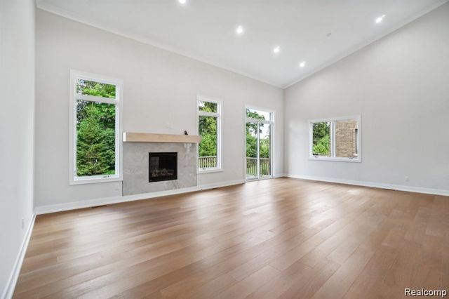 20249 Beacon Way, Northville, MI 48167