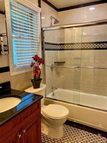 82 Park Avenue 4, Amityville, NY 11701