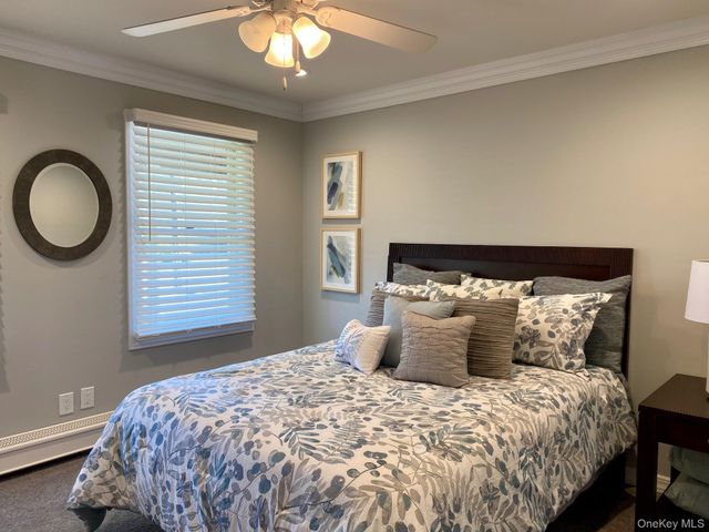 82 Park Avenue 4, Amityville, NY 11701