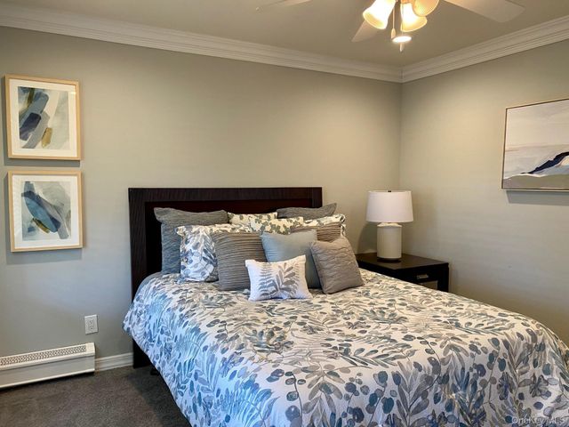 82 Park Avenue 4, Amityville, NY 11701