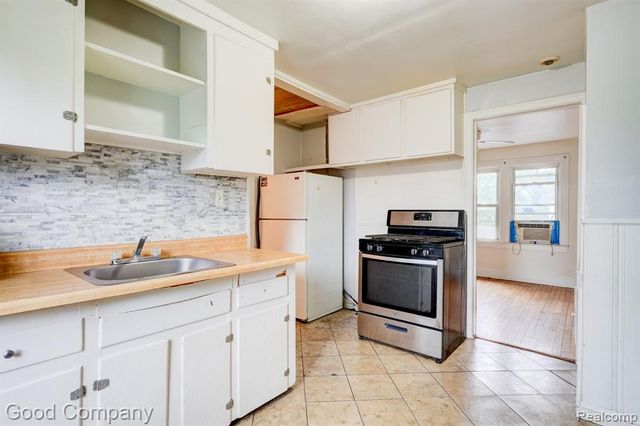 1936 Farrow Street, Ferndale, MI 48220