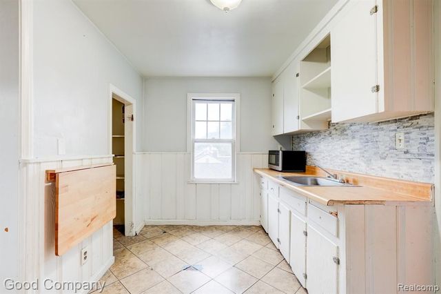 1936 Farrow Street, Ferndale, MI 48220