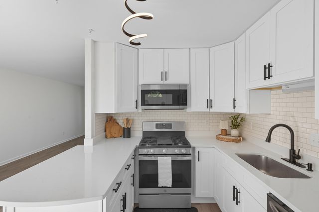 7737 Waite Street, Merrillville, IN 46410