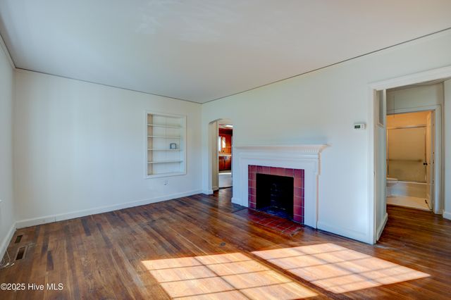 1612 Queen Anne Lane, New Bern, NC 28560