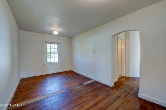 1612 Queen Anne Lane, New Bern, NC 28560