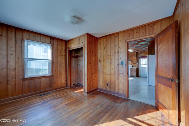 1612 Queen Anne Lane, New Bern, NC 28560