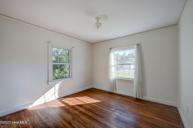 1612 Queen Anne Lane, New Bern, NC 28560