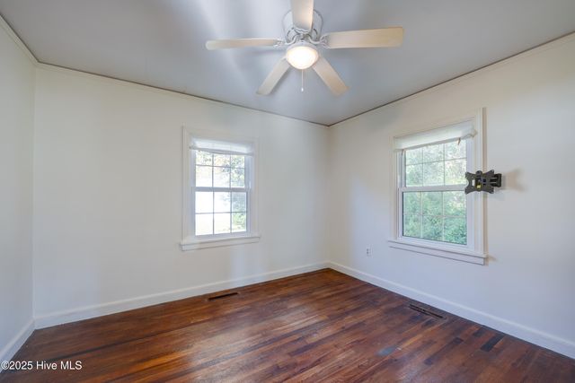 1612 Queen Anne Lane, New Bern, NC 28560