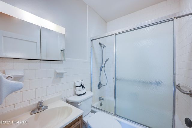 1612 Queen Anne Lane, New Bern, NC 28560