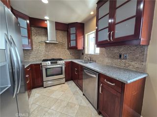 1154 S Barrington 312, Los Angeles, CA 90049