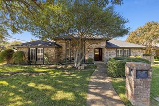 10101 Ashglen Circle, Dallas, TX 75238