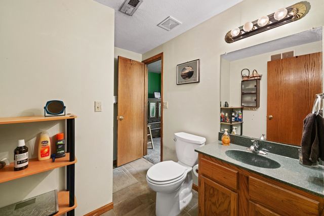 721 High Plains Cir, Maize, KS 67101