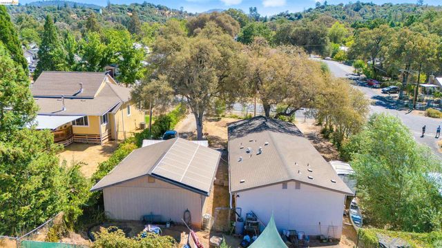 18410 Oak St, Tuolumne, CA 95379