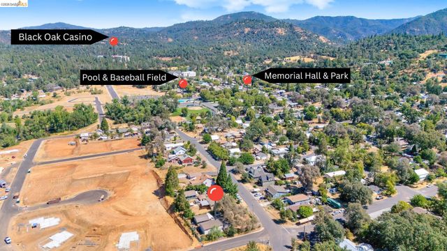 18410 Oak St, Tuolumne, CA 95379