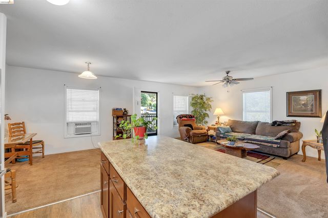 18410 Oak St, Tuolumne, CA 95379