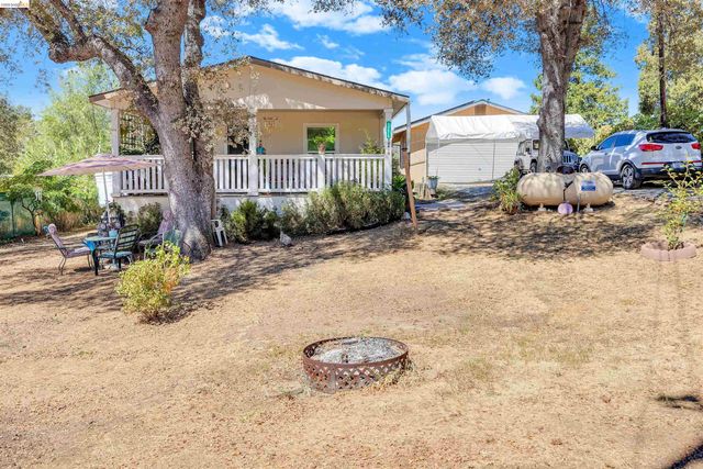 18410 Oak St, Tuolumne, CA 95379