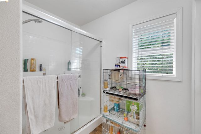 18410 Oak St, Tuolumne, CA 95379