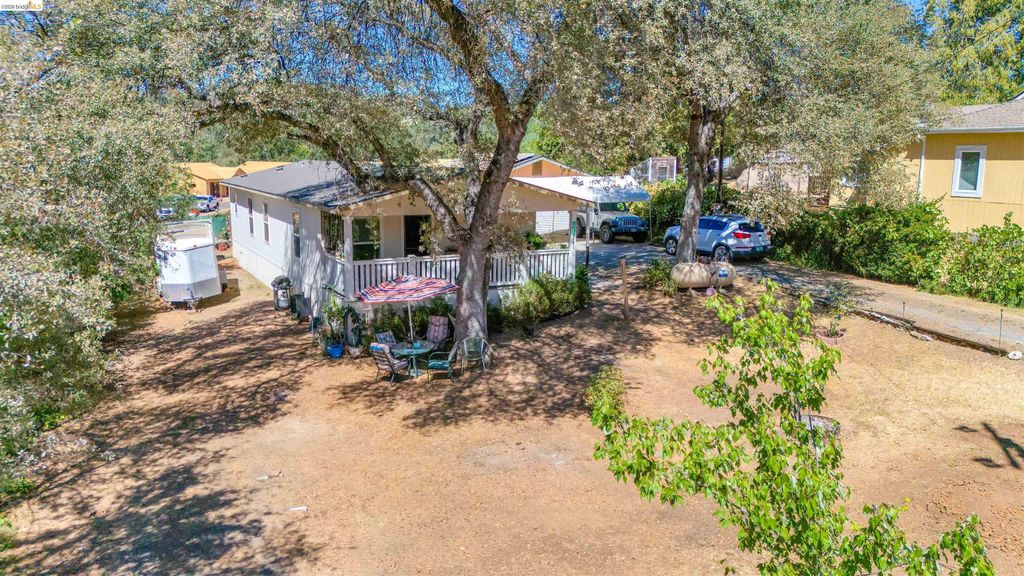 18410 Oak St, Tuolumne, CA 95379
