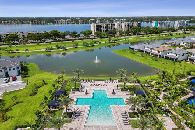 2118 Appleton Circle, Fort Lauderdale, FL 33309