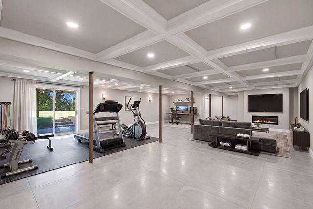 109 Greenland Cir, Dennis, MA 02660