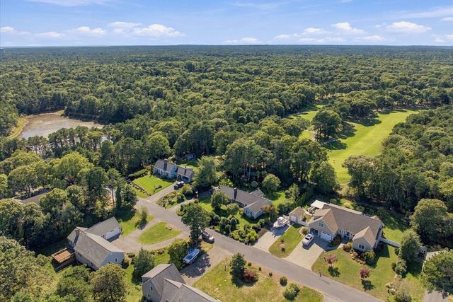 109 Greenland Cir, Dennis, MA 02660