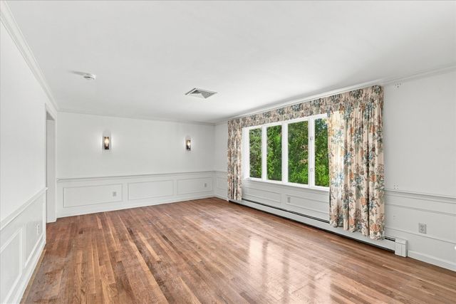 109 Greenland Cir, Dennis, MA 02660