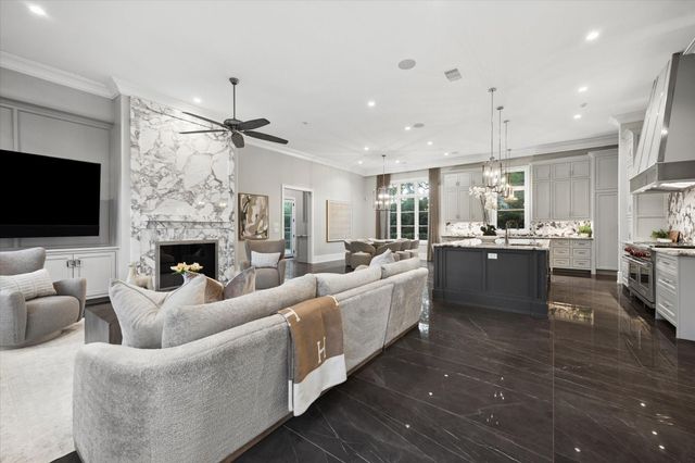 3851 Chevy Chase Drive, Houston, TX 77019