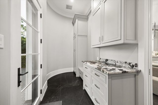 3851 Chevy Chase Drive, Houston, TX 77019