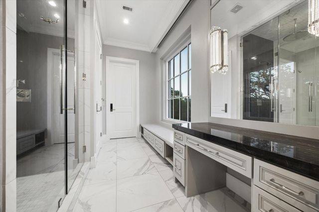 3851 Chevy Chase Drive, Houston, TX 77019