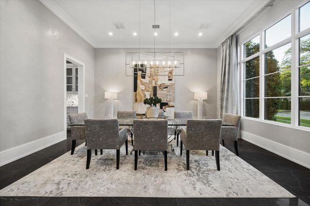 3851 Chevy Chase Drive, Houston, TX 77019