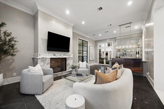 3851 Chevy Chase Drive, Houston, TX 77019