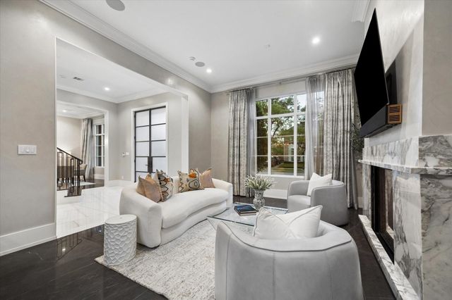 3851 Chevy Chase Drive, Houston, TX 77019