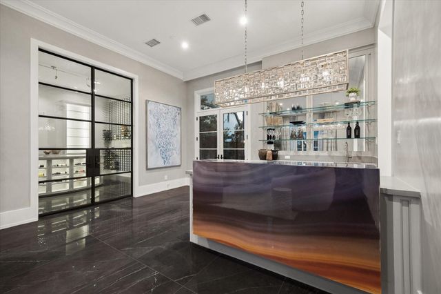 3851 Chevy Chase Drive, Houston, TX 77019