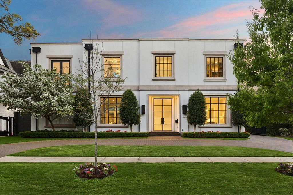 3851 Chevy Chase Drive, Houston, TX 77019