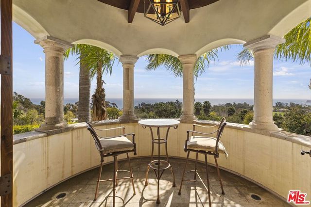 27364 Winding Way, Malibu, CA 90265