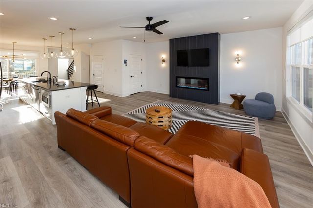 957 Pacific AVE, Virginia Beach, VA 23451