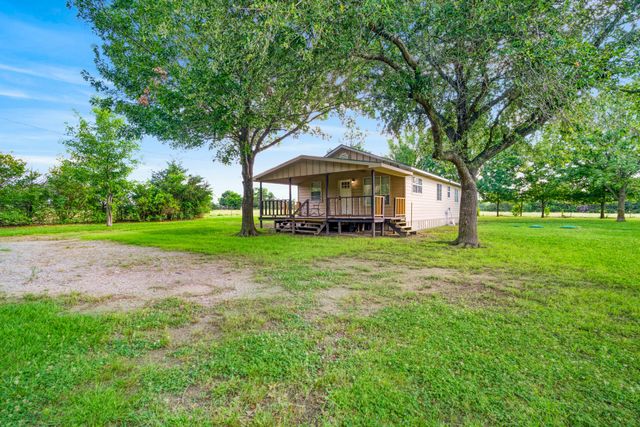 1982 County Road 1415, Bonham, TX 75418