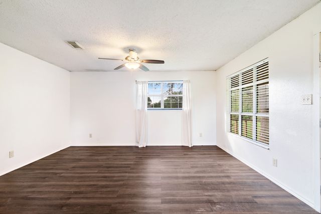 1982 County Road 1415, Bonham, TX 75418