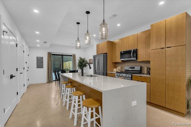 7536 Churchill Street, Detroit, MI 48206