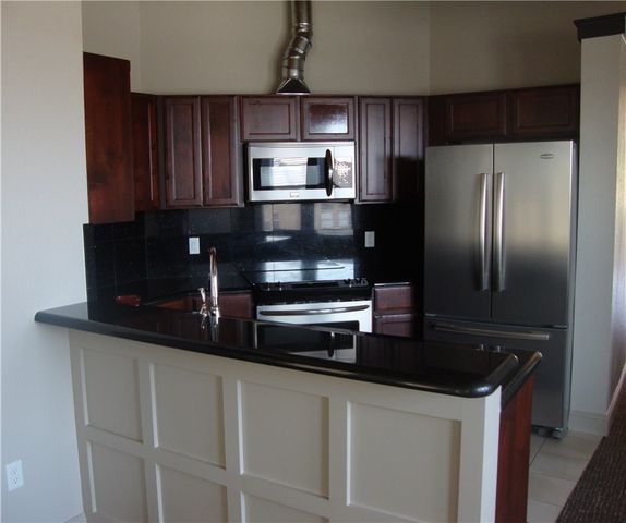 928 lipscomb Street 200, Fort Worth, TX 76104