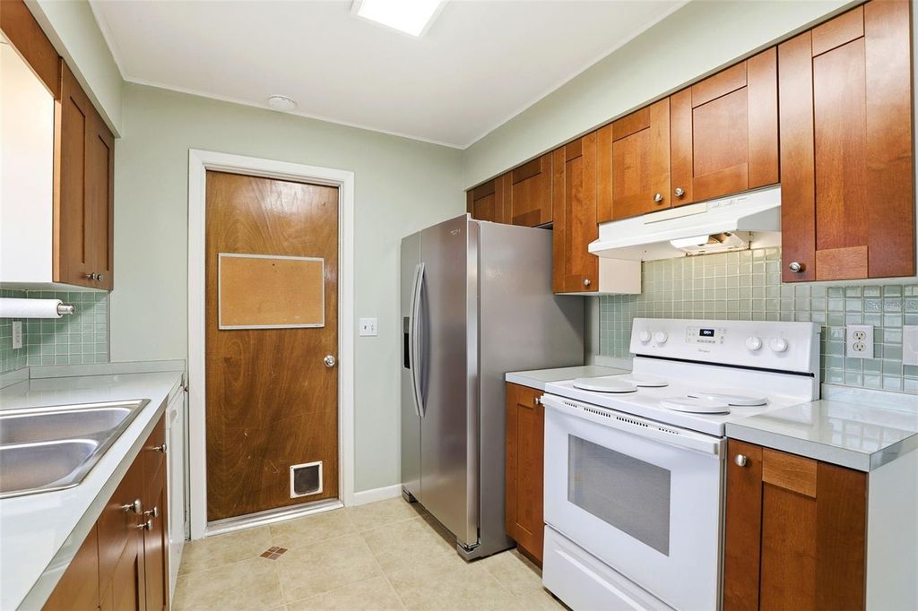 Image 14 of property listing at 3324 BALSAM DRIVE, Winter Park, FL 32792