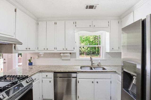 4805 Brandon Acres Lane, Buford, GA 30519