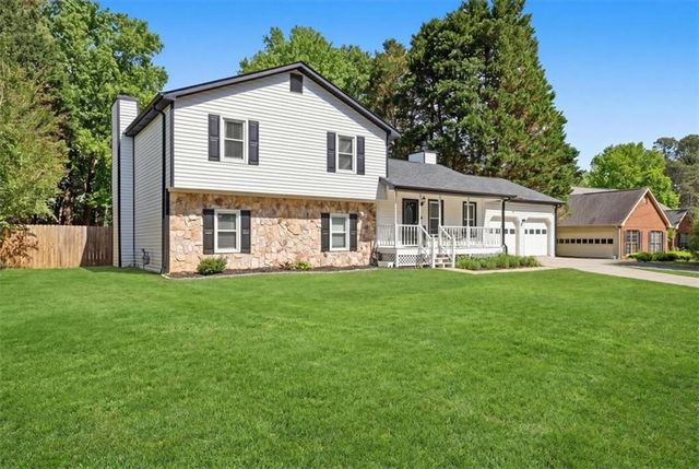 4805 Brandon Acres Lane, Buford, GA 30519